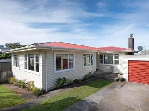 3 Cotswold Crescent, Newlands