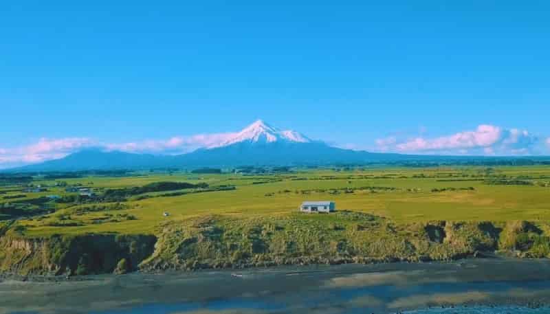 4581 South Road, Opunake