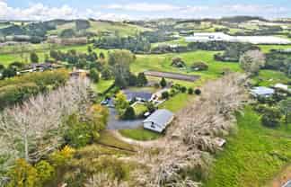 1153 Dairy Flat Highway, 