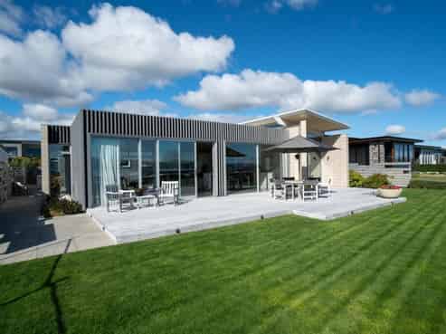 12 Kurapoto Lane, Rainbow Point