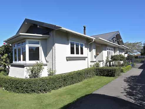 12 Russel Street, Gladstone