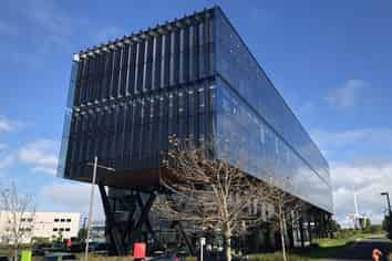 Airport office for eight people