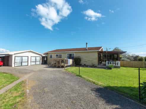 102 Huirau Road, Turua