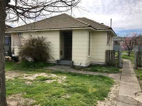 1011 Bledisloe Street, Raureka