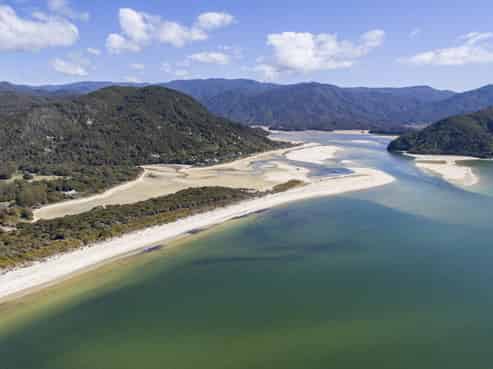 25 Awaroa Bay, Abel Tasman