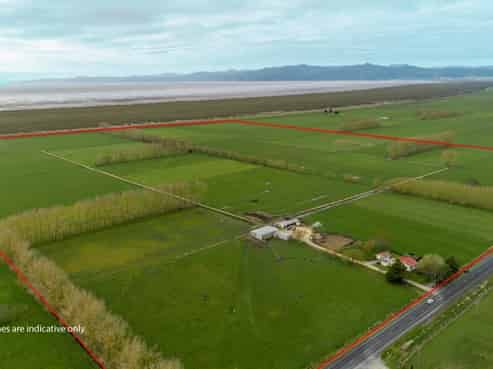 989 State Highway 25, Waitakaruru