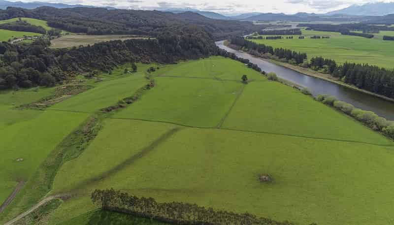 251 Lillburn Monowai Road, 
