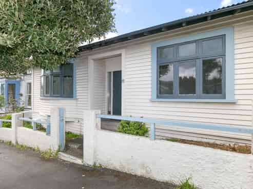 19 Chatham Street, Berhampore