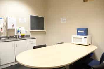 Fully equipped office standalone in Panmure