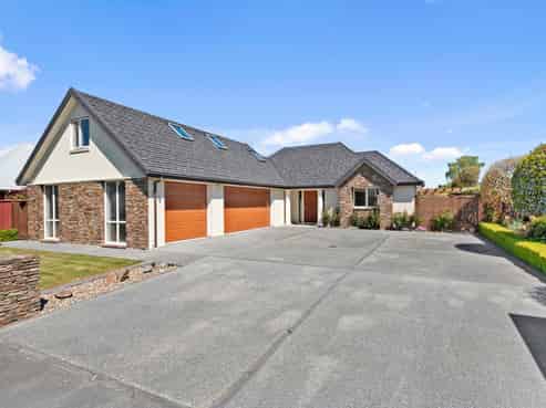 18 Lochmore Street, Bishopdale