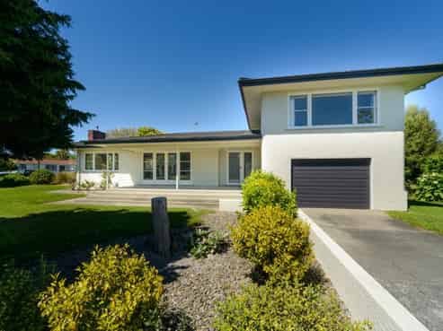 2 Squires Place, Awapuni