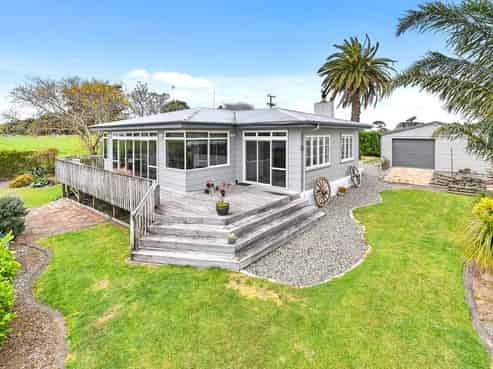 46 Wharf Road, Clarks Beach