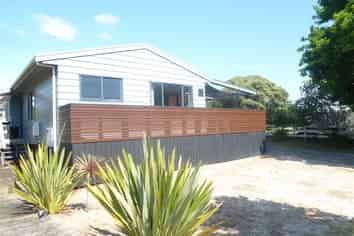 115A Ocean Road, Whangamata