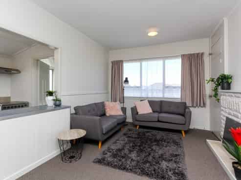 98 Centennial Avenue, Waitara