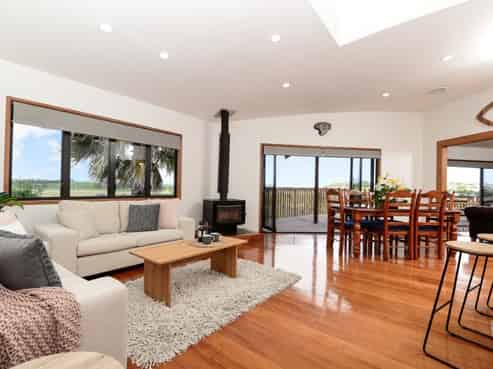 22 Friesian Place, Grandview Heights