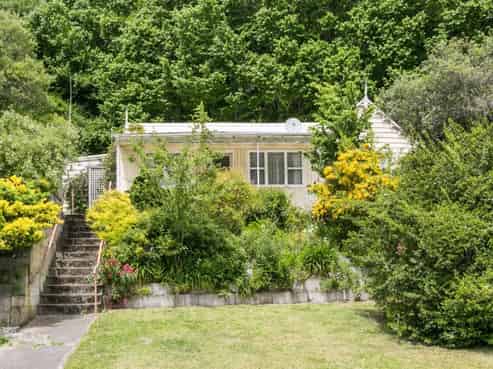 25 Main Street, Napier Hill