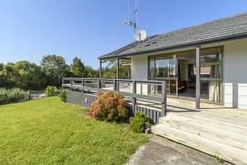 100 Windermere Drive, Poike