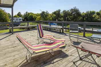 100 Windermere Drive, Poike