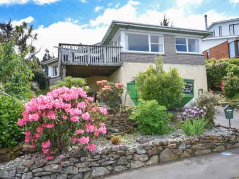 11 Dalrymple Street, Pine Hill