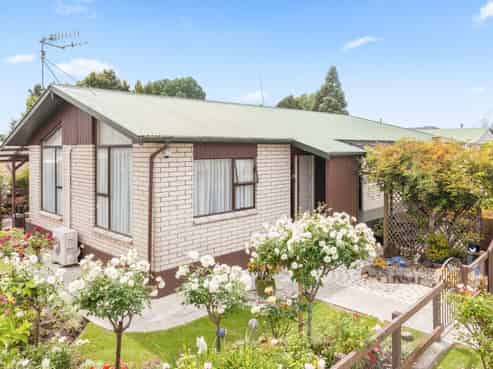 123 College Road, Edgecumbe