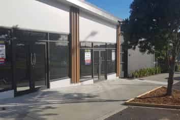 GREAT UNIT, GREAT LOCATION