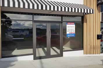 OWN A PIECE OF SILVERDALE'S EMERGING RETAIL DI...