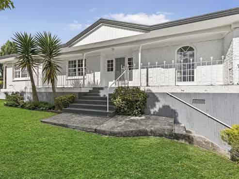 2 Everglade Drive, Goodwood Heights