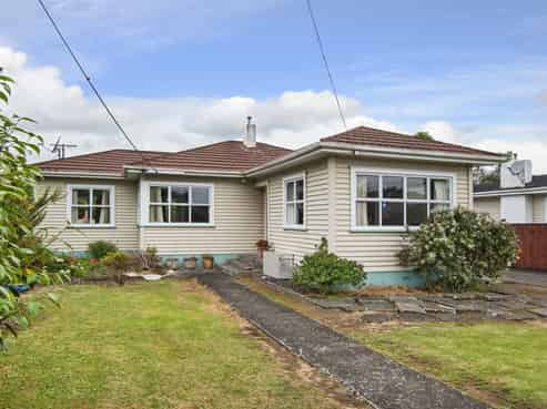212 Kamo Road, Whau Valley