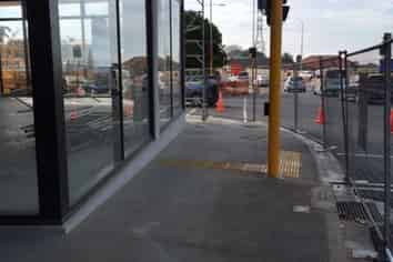 Brand new - high exposure - 3x retail