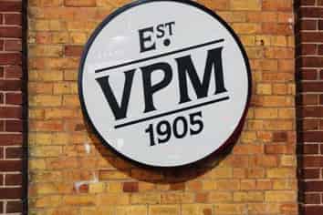 Victoria Park Market Retail Gem!