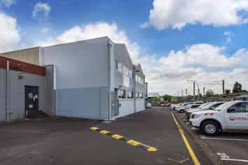 957m² PAPAKURA OFFICE