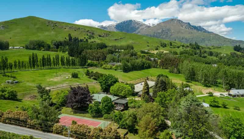 32 Slopehill Road, Dalefield