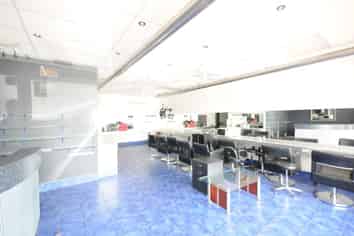 Ex-Hair Salon in Manly Village