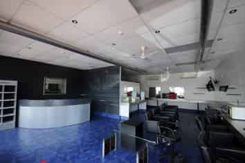 Ex-Hair Salon in Manly Village