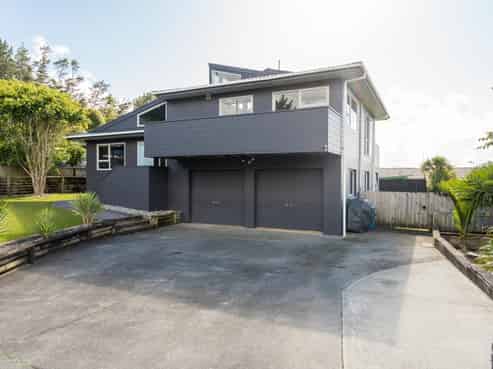 104 Memorial Drive, Parahaki