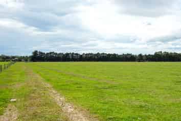 102 Racecourse Road, Allenton