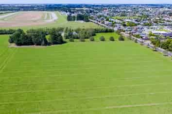 102 Racecourse Road, Allenton