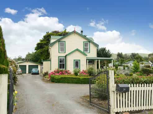 28 Bell Street, Otane