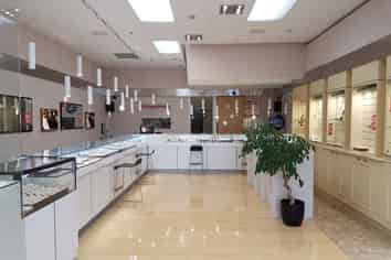 Be the Centre of Attention!