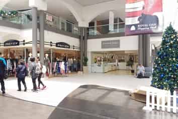 Be the Centre of Attention!