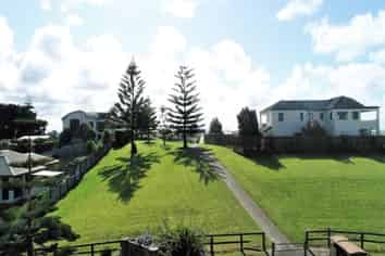 Lot 4 9 Ocean View Road, Coastlands