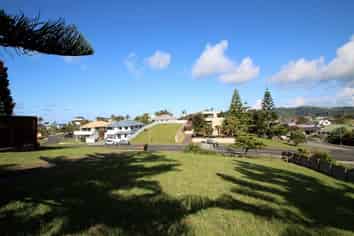 Lot 4 9 Ocean View Road, Coastlands