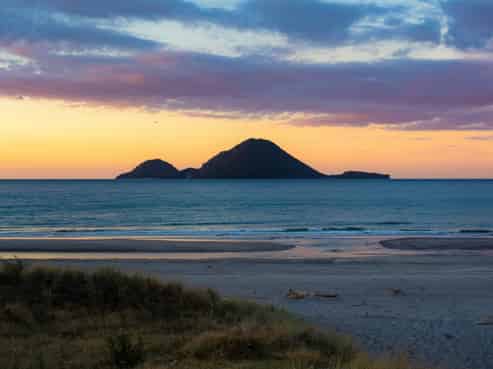 8 Fishermans Drive, Coastlands