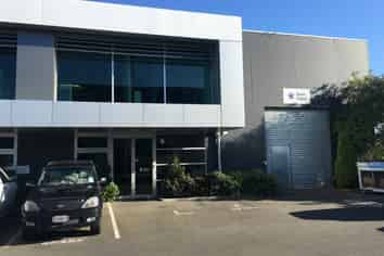 485.8 sqm of Prime Office/Warehouse