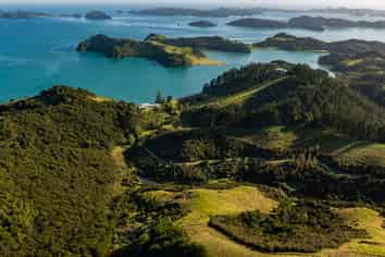 250 Paroa Bay Road, Russell