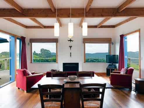 31 Cowes Bay Road, Waiheke Island