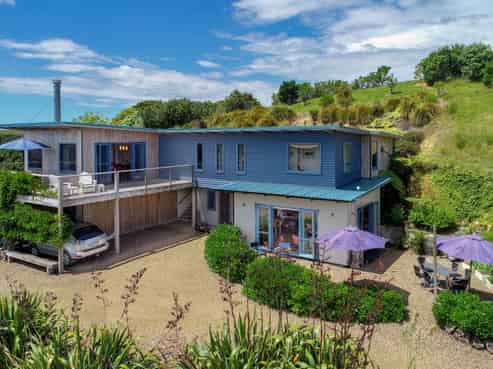31 Cowes Bay Road, Waiheke Island