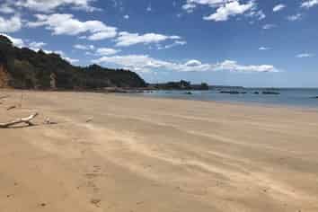 201 Howard Road, Orere Point