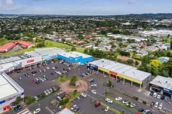 NOEL LEEMING GROUP ON LONG LEASE