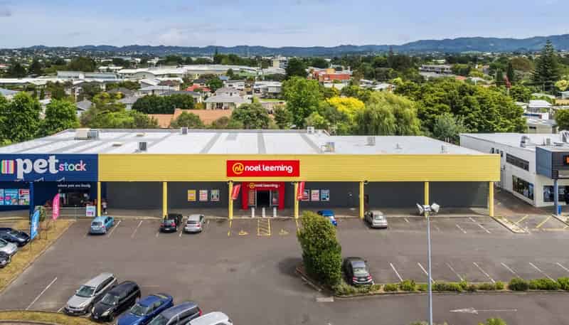 FA/111 Lincoln Road, Henderson